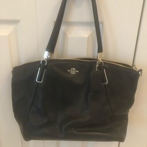 Coach purse in black. Like n…